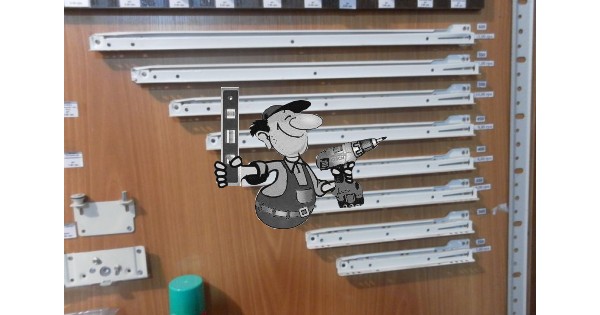 Выдвижные ящики на роликовых направляющих делаем своими рука.